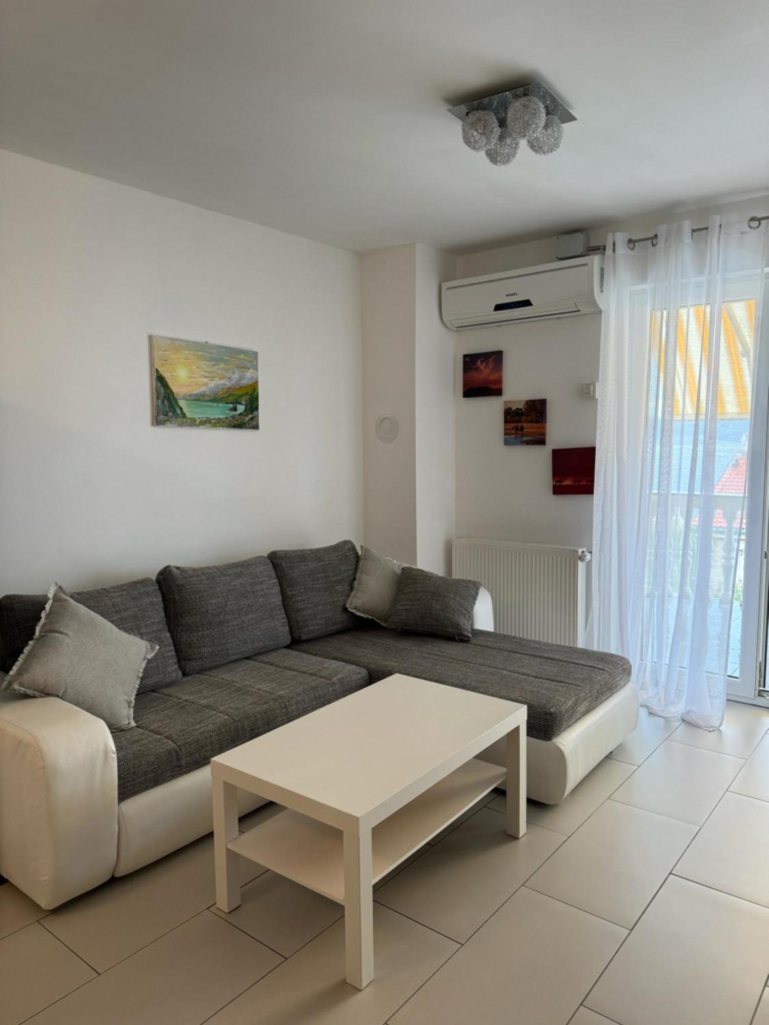 Haus Ella Apartment Novi Vinodolski Bagian luar foto