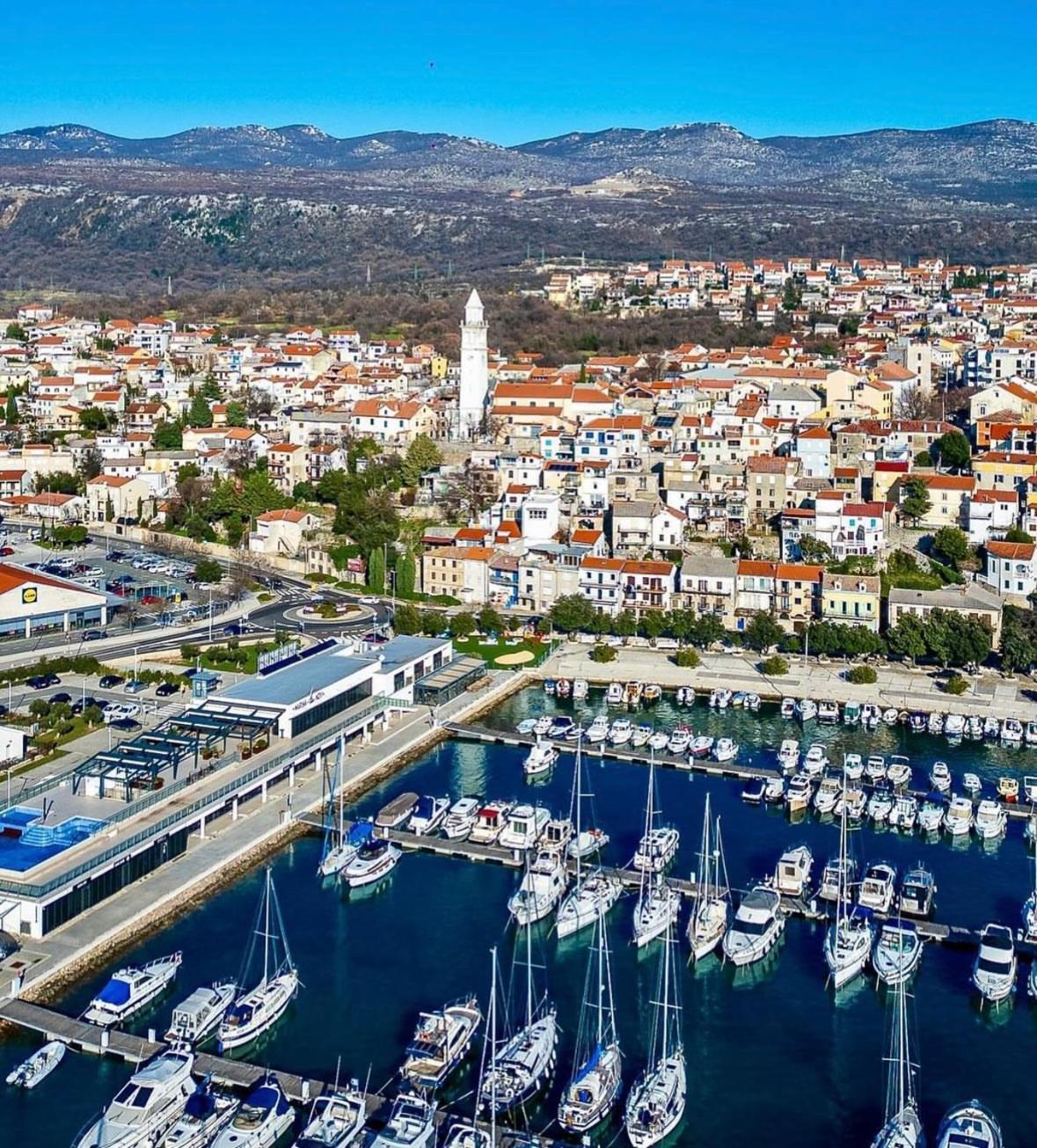 Haus Ella Apartment Novi Vinodolski Bagian luar foto