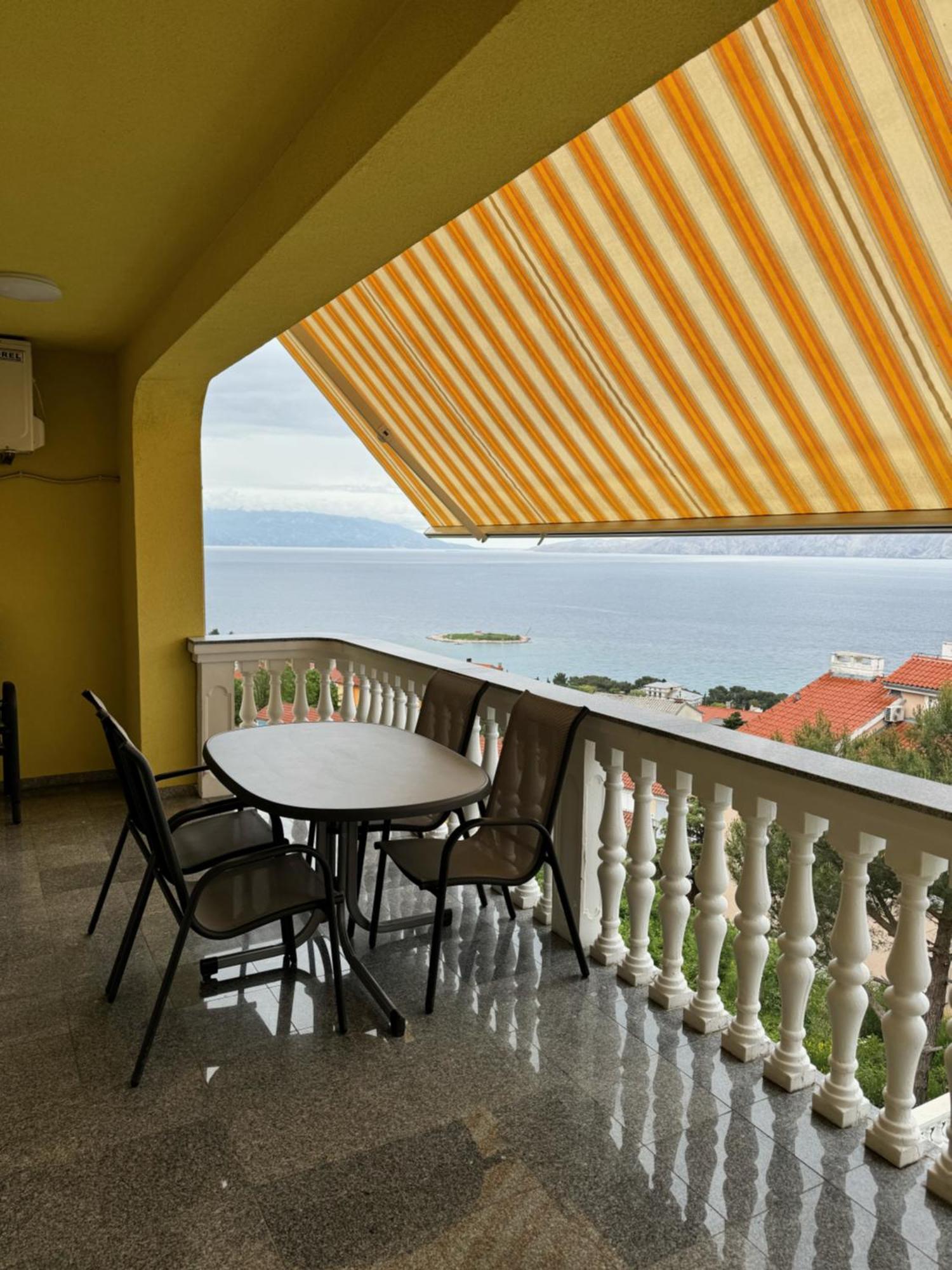 Haus Ella Apartment Novi Vinodolski Bagian luar foto