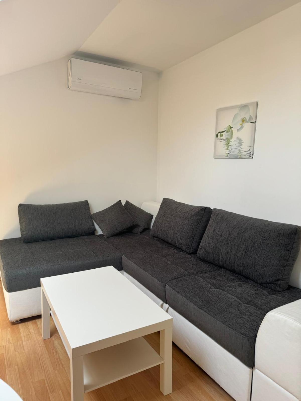 Haus Ella Apartment Novi Vinodolski Bagian luar foto